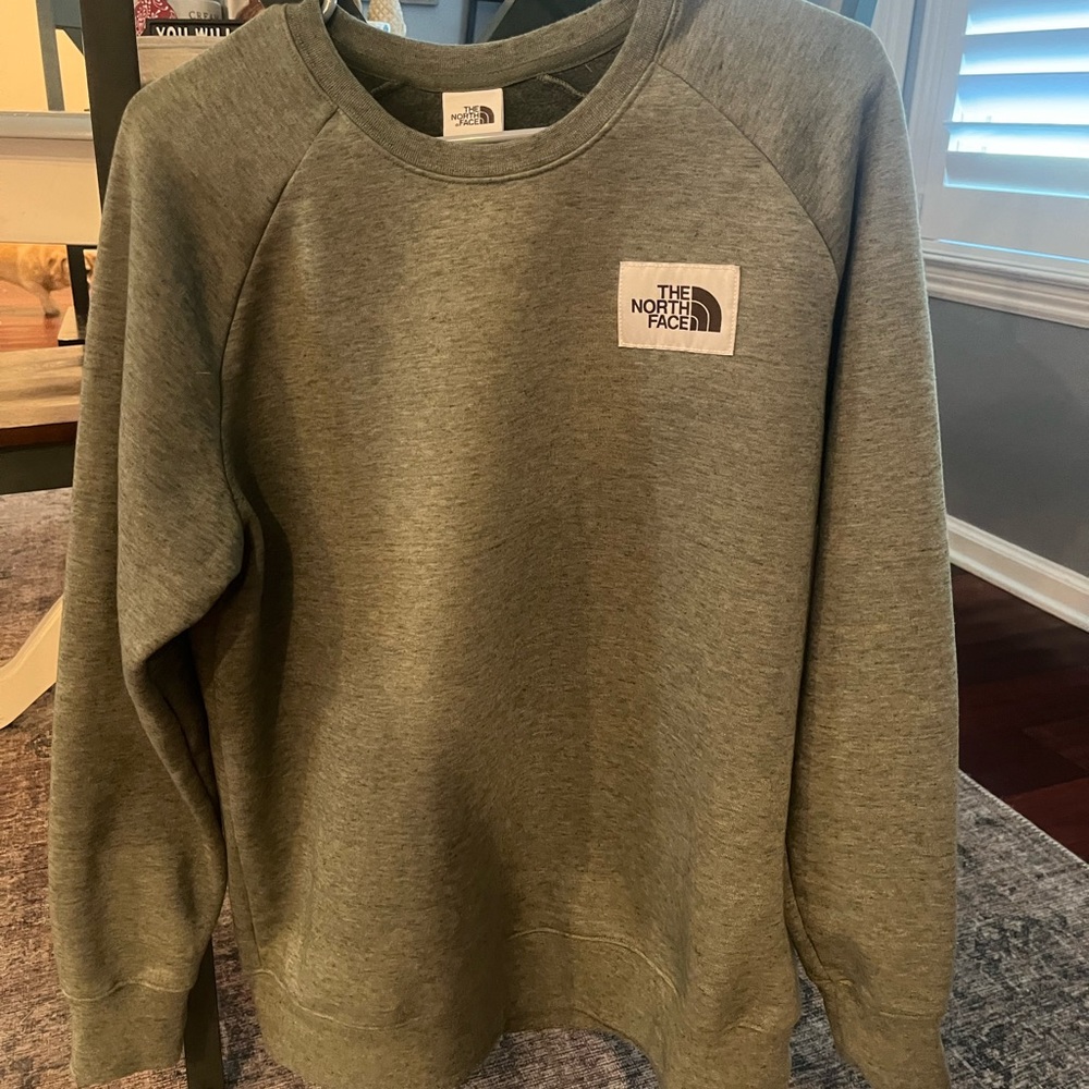 The North Face crewneck sweatshirt XL in sage green.